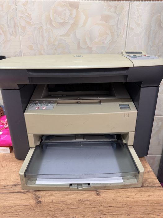 Продам принтер HP LaserJet M1005