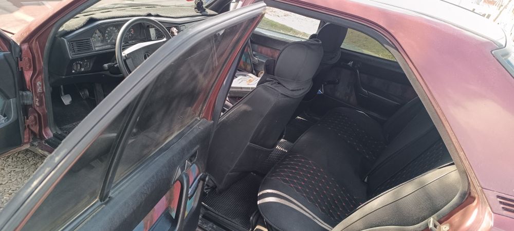 Мерседес Бенз 190