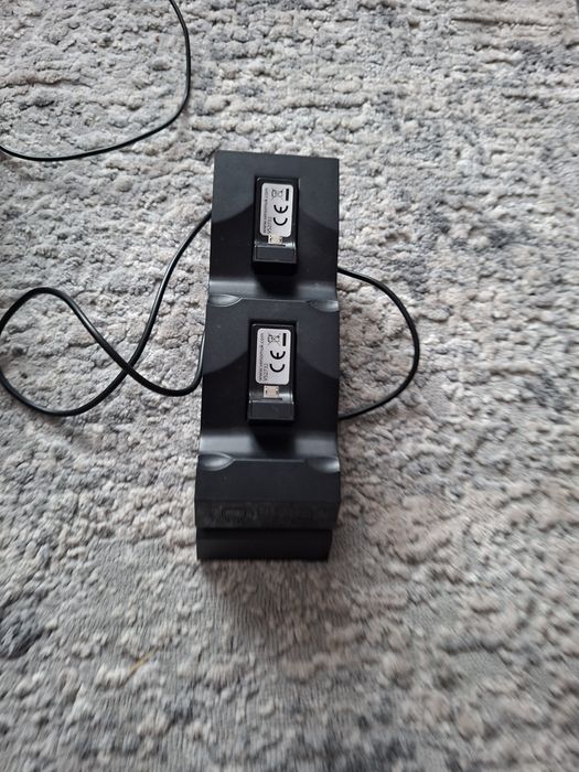 dock incarcare controller ps4 ( maneta ps4 )