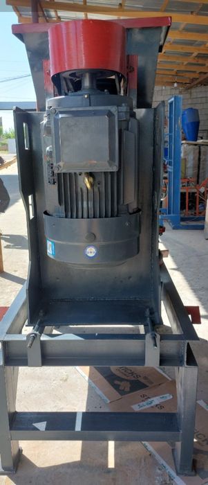 Вертикал дробилка