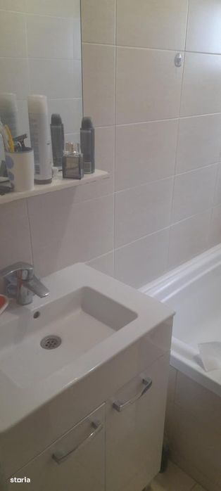 vand sau schimb cu locuinta la curte