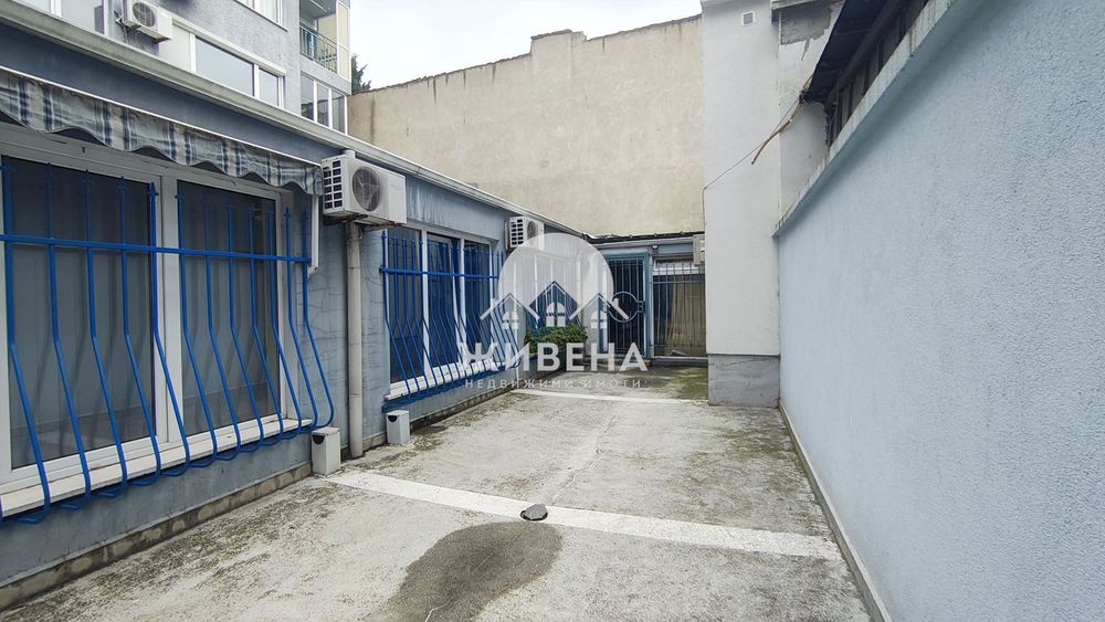 Помещение / Офис под наем до Община Варна