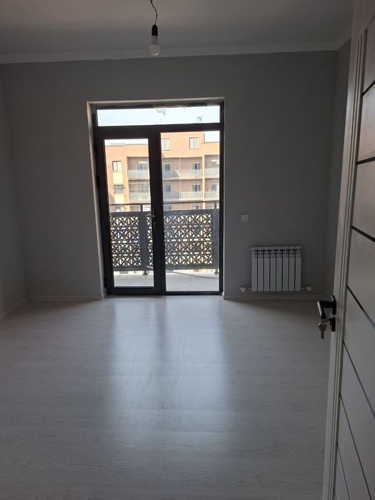 Oʻrikzor bozorda yonida 2 xonalik kvartira