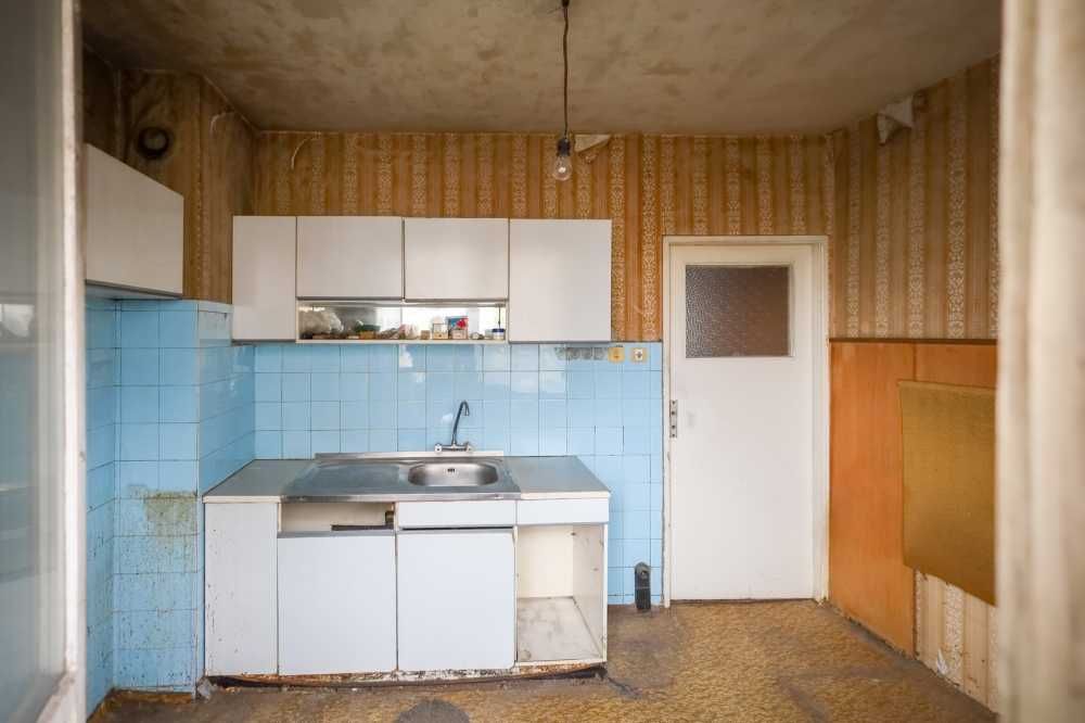 Продавам тристаен  апартамент в Красна поляна 3 част
