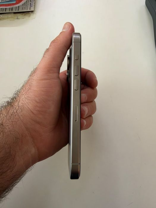 iPone 15 pro 256 g