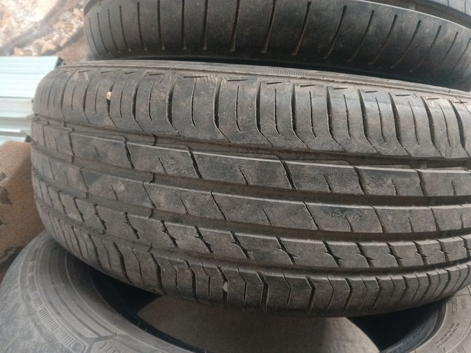 Продам шины R15 195/60