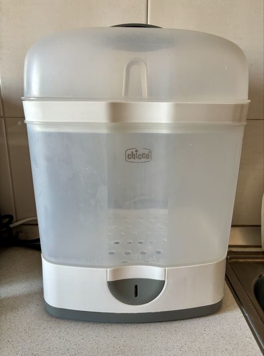 Sterilizator biberoane Chicco