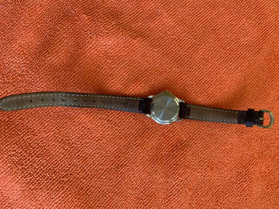 часовник дамски тиссот