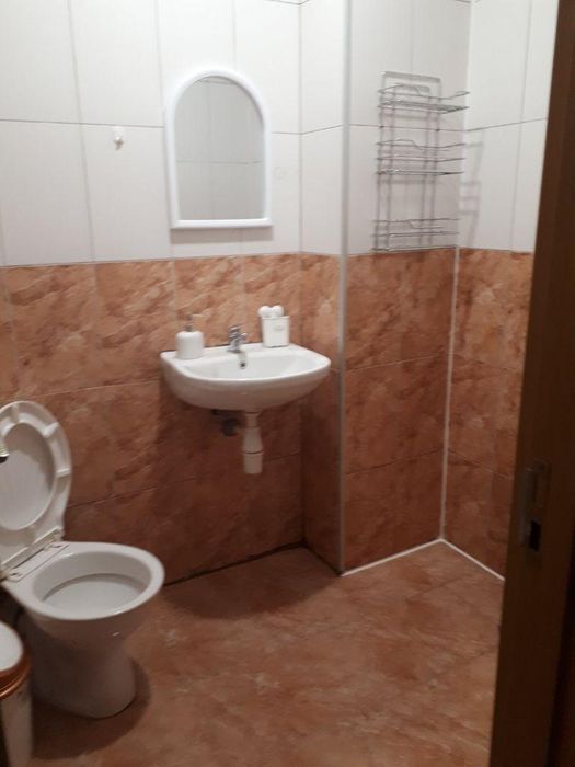 Дава се под наем Двустаен апартамент в Пловдив, Кючук Париж - 60 кв.м за 357 € - Снимка #2