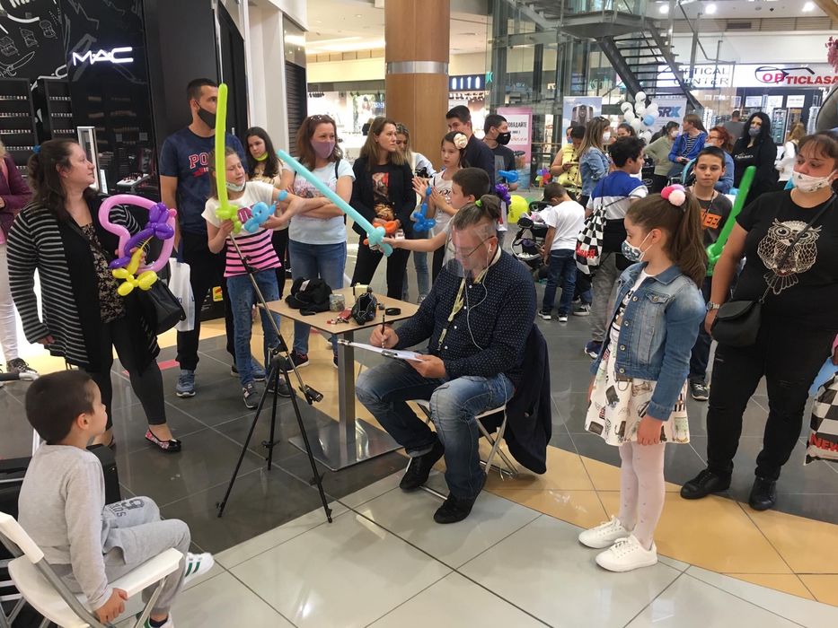 Карикатури от натура ,ивенти, р. дни, ,сватбени тържества,партита