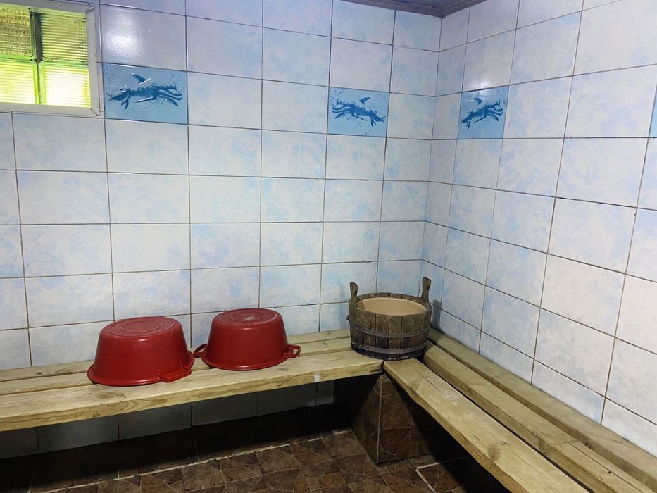 Семейная баня с беседкой