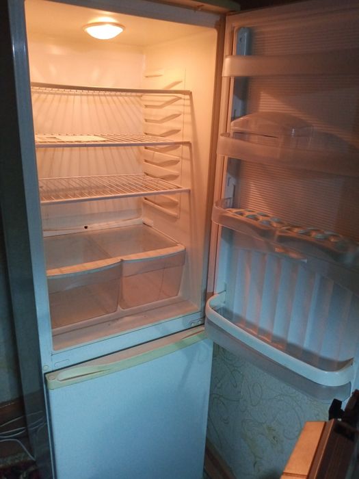 Продается холодильник класс