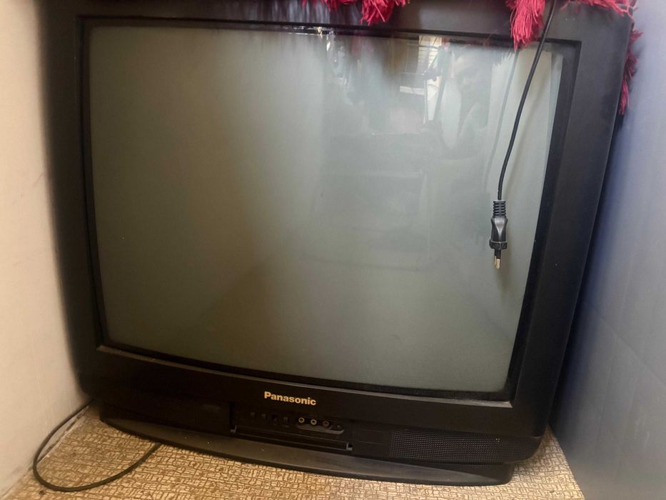 Продам два  TV Samsung . LG б/у