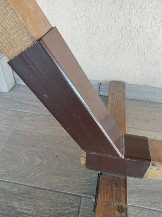 Hamac cu suport de lemn și metal