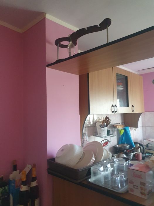 Vând apartament  cu 2 camere și sufragerie