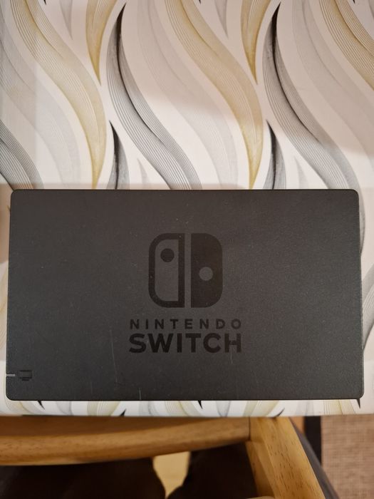 Vand Nintendo Swich + accesorii