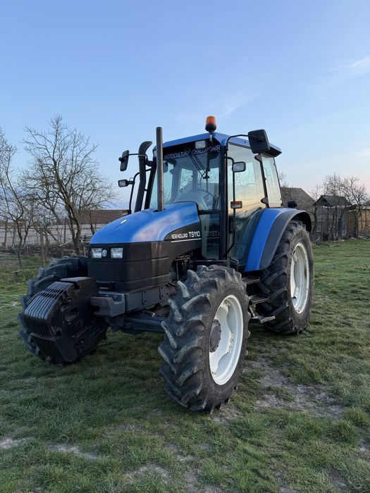 New Holland TS 110
