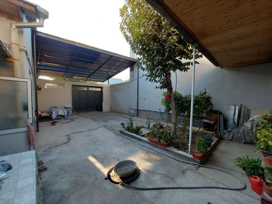 Продаётся дом в р.Юнусабад ориентир Кази Махалла цена договору