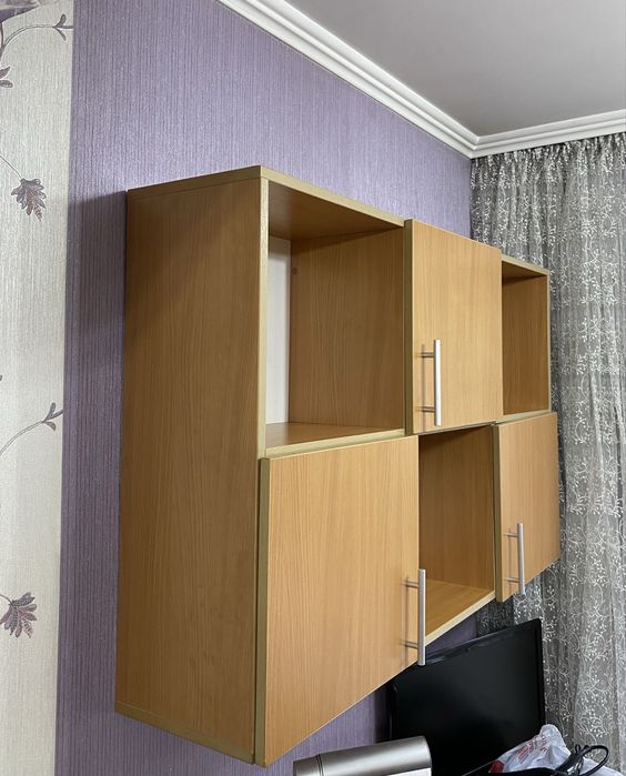 Шкаф подвесной настольный