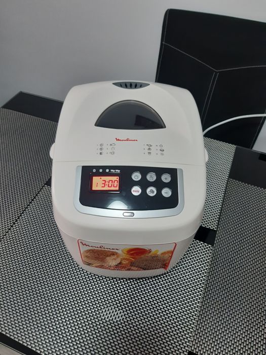 Mașină de făcut pâine