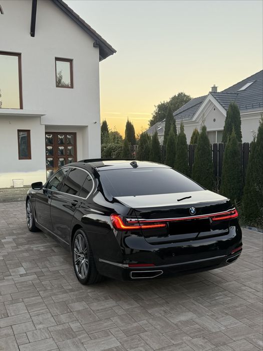 BMW 740i 2020 340cp
