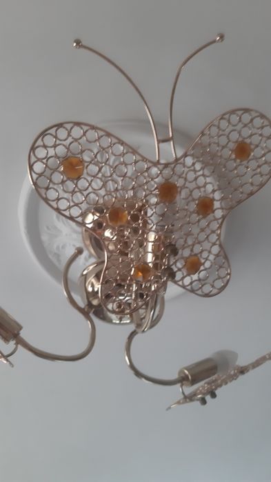 Люстра  бабочка.
