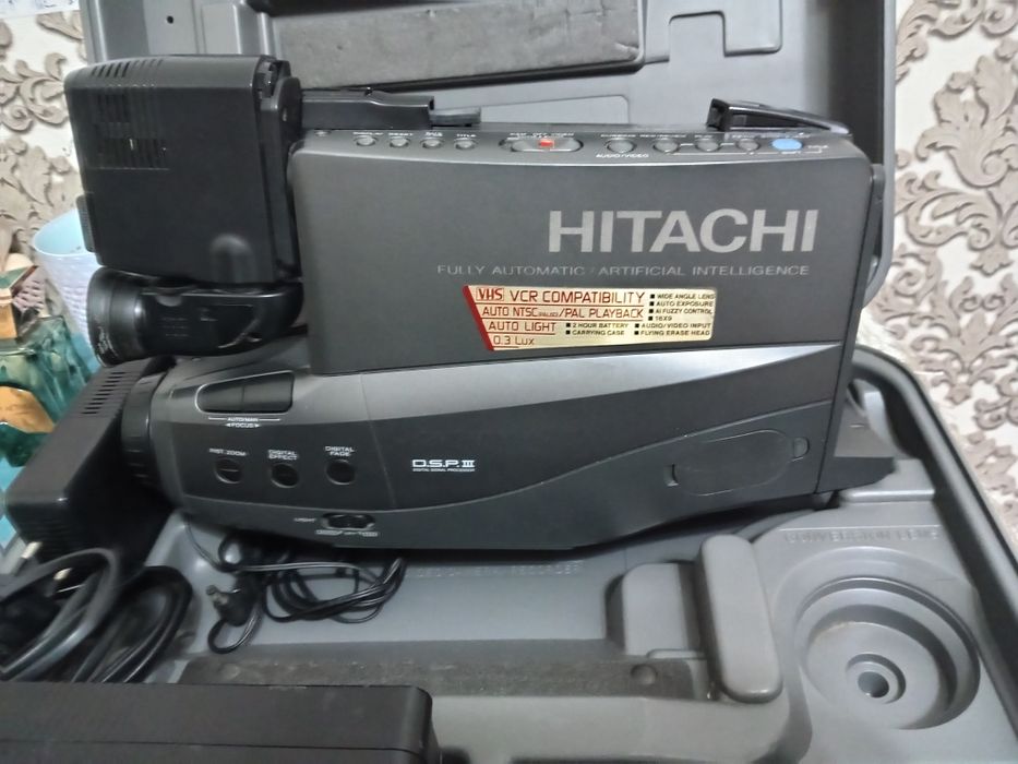 Новий Hitachi. камера