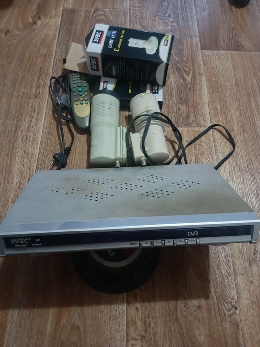 Тюнер для спутникового ТВ.