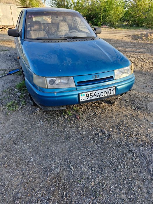 Продам машину ваз 21100