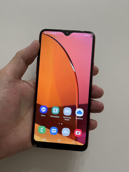 Самсунг А20s///////