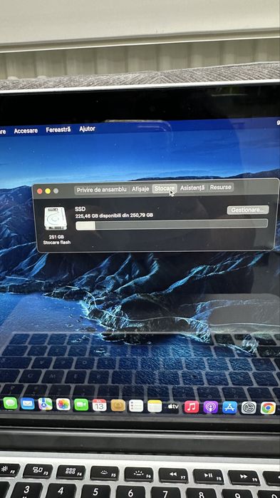 Laptop macbook pro 13. 2016. Intel i5-16gb ram-SSD 256gb