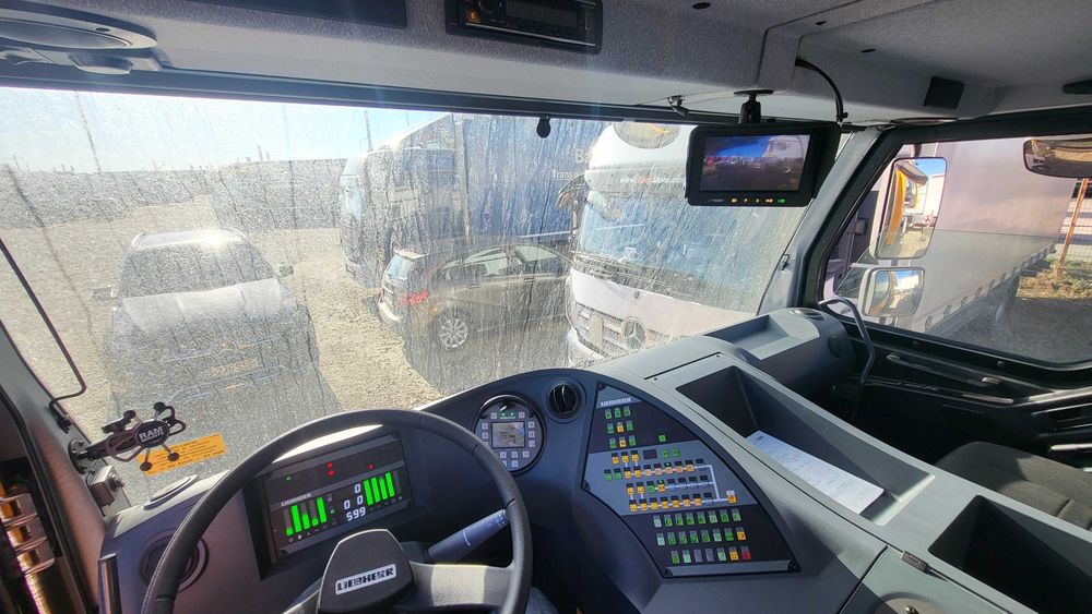 Inchiriez Macara LIEBHERR 60t 48m - Pitesti - Arges