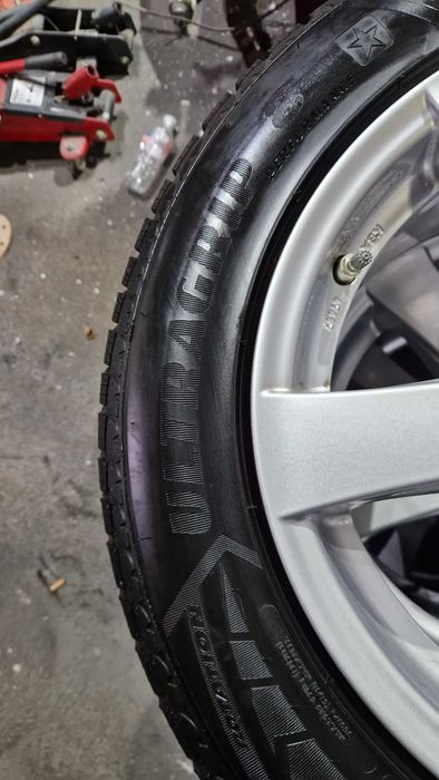 BMW E60 джанти със зимни гуми 205/60/16 7J ET35 5×120 ЦО70 +