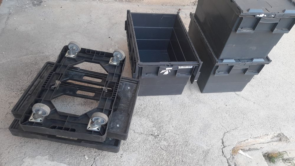 Cuti cu capac plastic alimentar