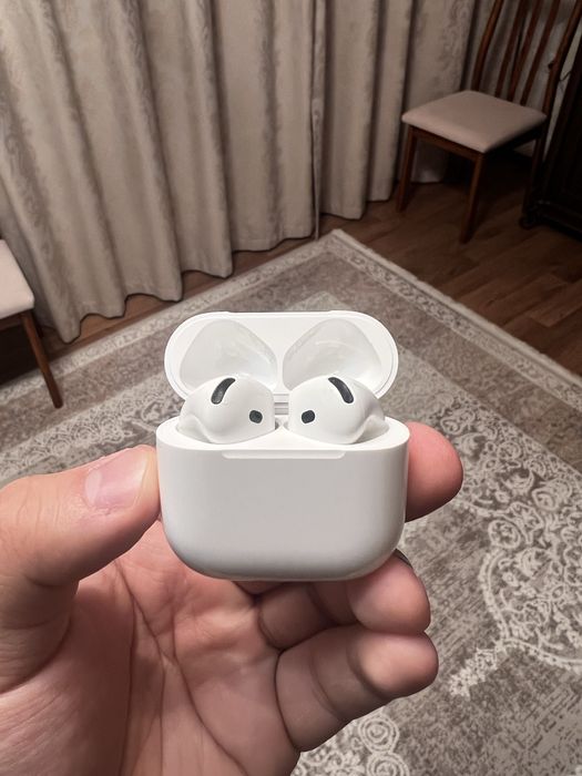 Продаю airpods 4 оригинал