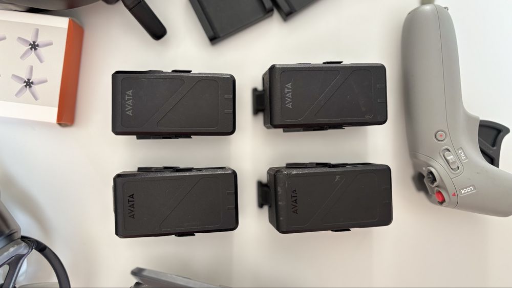 Dji Avata с 4 батерии и два контролера, като нов!
