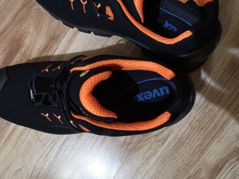 Bocanci Protecție Uvex 2 S3 SRC – Mărimea 43 (NOI)