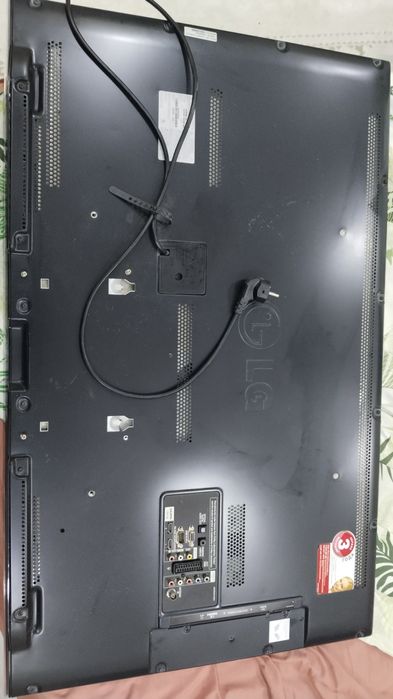 Продаётся телевизор LG 42"