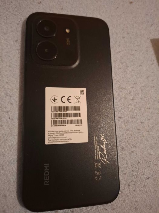 Vând Redmy 15 C 8 GB 256 GB