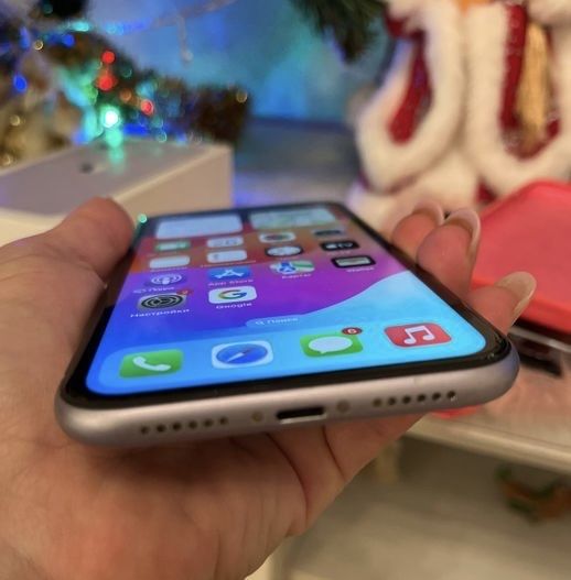 Продам Apple iPhone 11