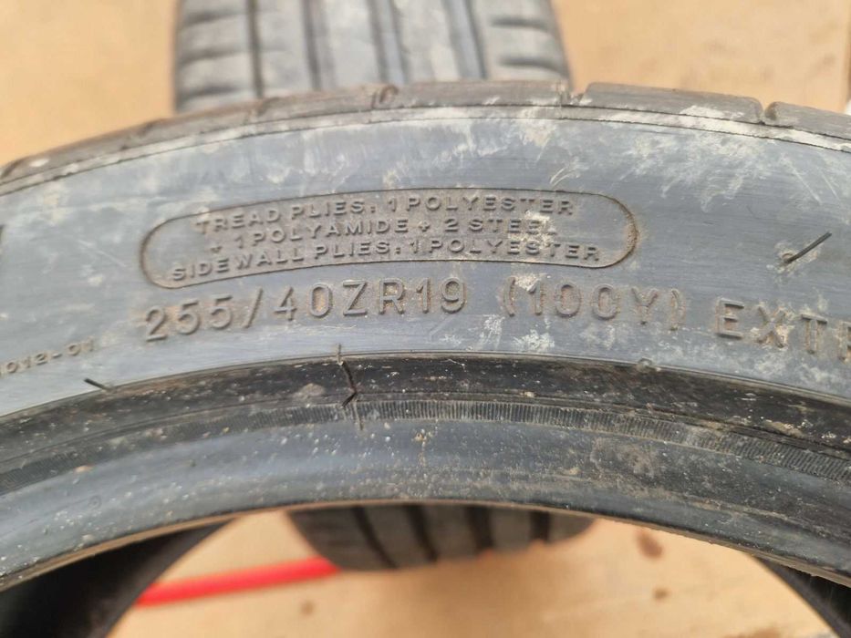 2 Michelin R19 255/40 Летни гуми  DOT3819