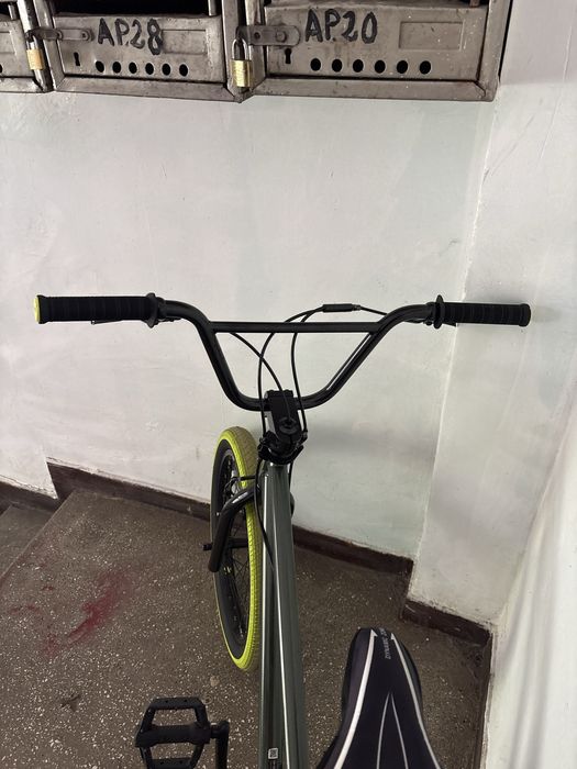 Bicicleta bmx wipe 500