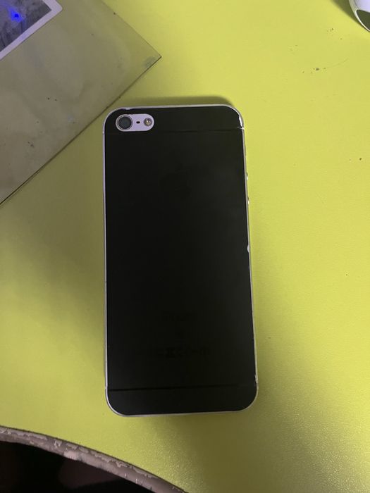 Продам iphone 5