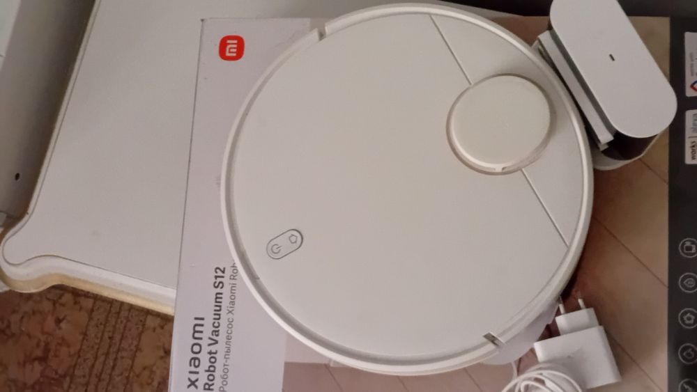 Продам робот пылесос