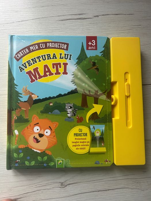 Carti cu puzzle , proiector