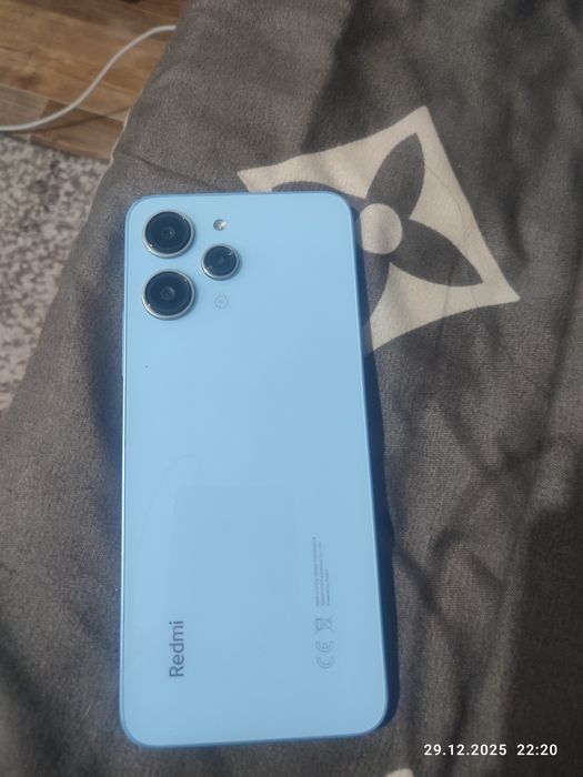 Редми 12 в отличном состоянии
