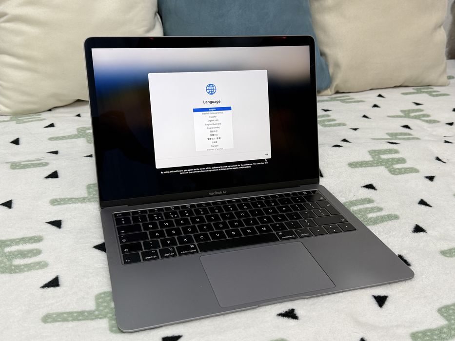 Macbook Air 13, 2019, американский