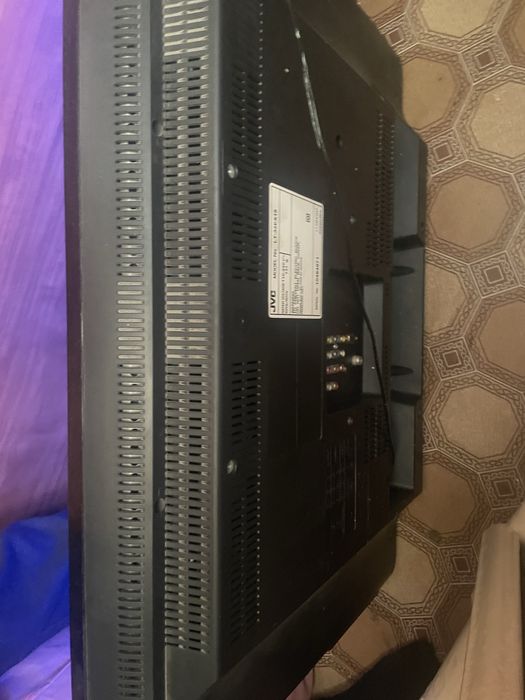 Продам телевизор JVC