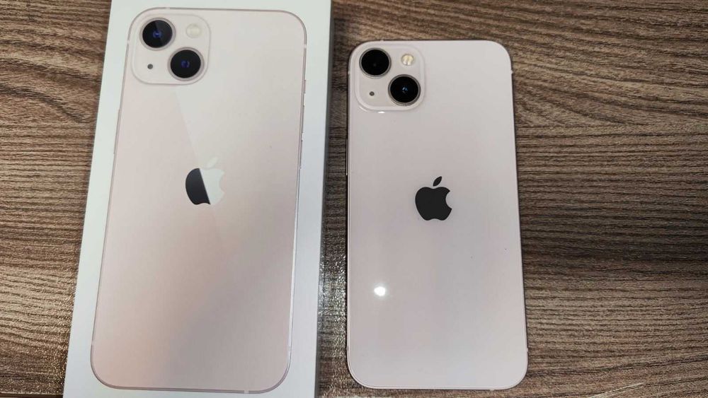 iPhone 13 128GB - перфектен
