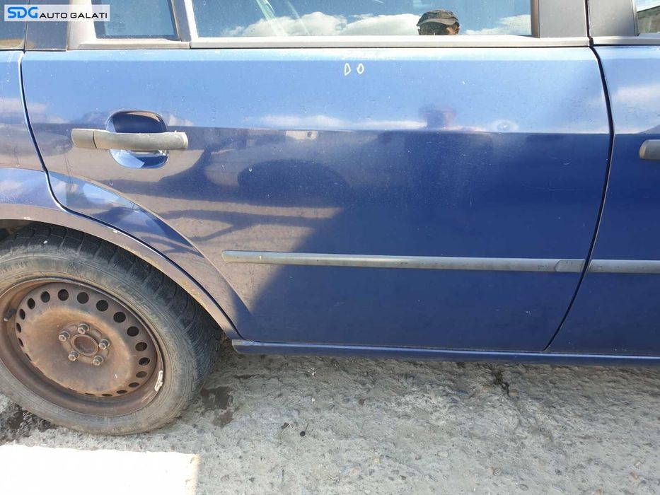 Usa Usi Portiera Portiere Dreapta Spate Dezechipata cu Defecte Ford Mondeo MK 3 Break Turnier 2001 - 2007 Culoare D0